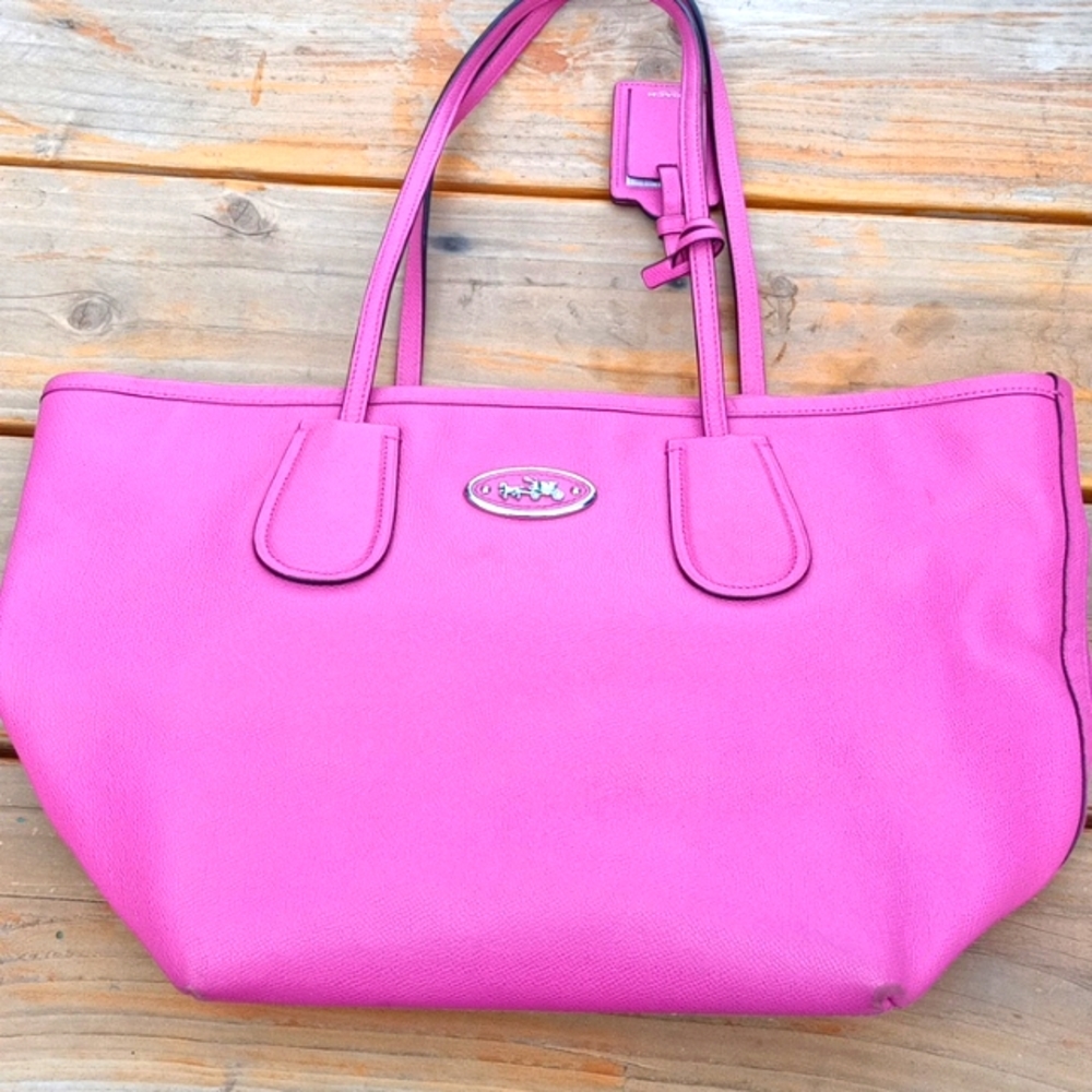 Coach top zip taxi tote
